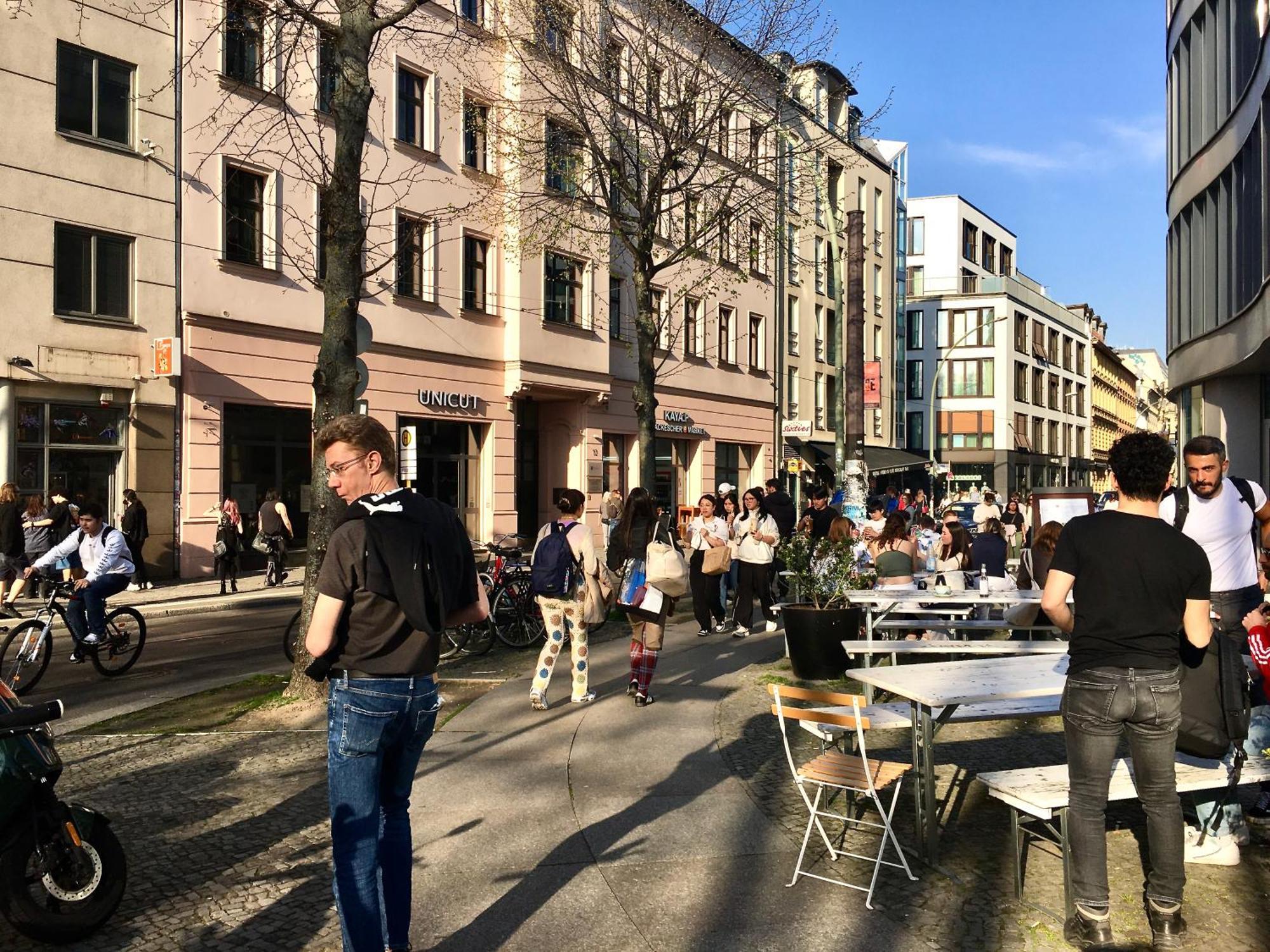 2-Zimmer-Apartment "Monbijou" Am Hackeschen Markt Berlín Exterior foto